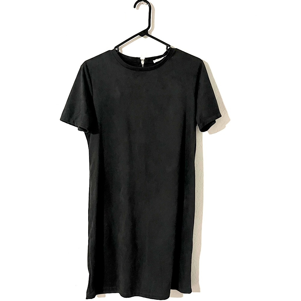 Women’s black short sleeve fall dress sz medium 90s style dress